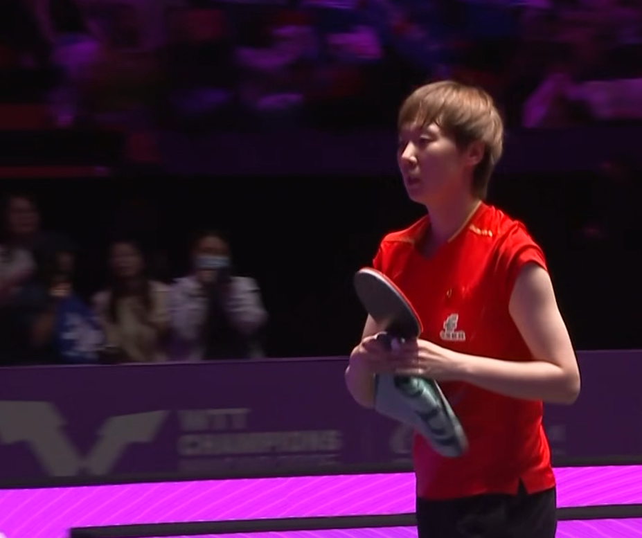 开云app-王曼昱3-2早田希娜晋级八强！二四局完美调整，第五局旋转压制！