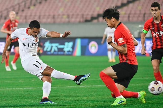 云体育入口-海港逼平亚泰？没错！ 东北虎打出回中超最强硬一战